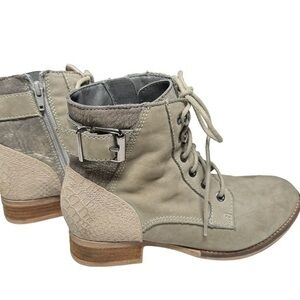 Aldo women’s grey alligator animal print zip lace up combat boots EU 37.5 US 7